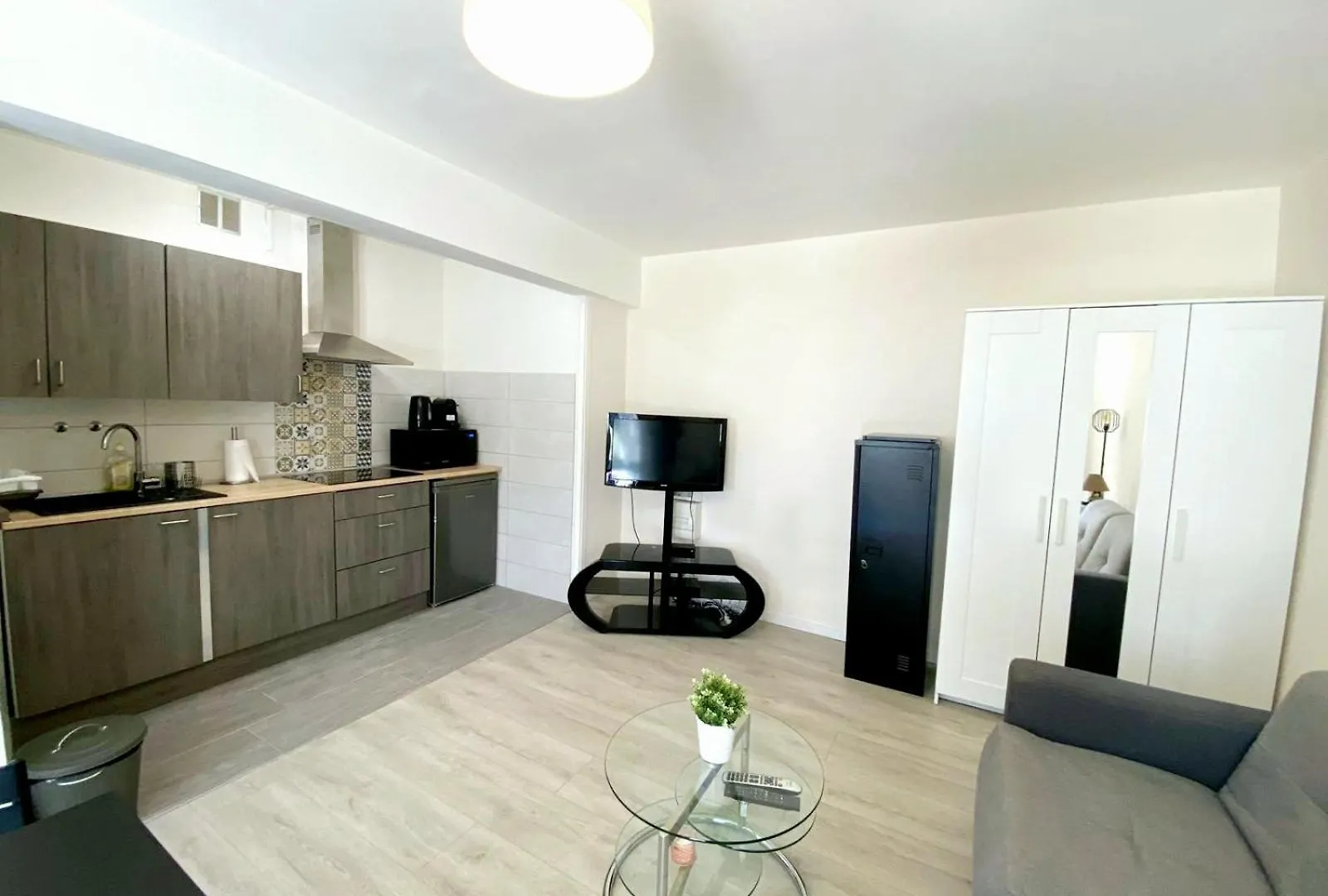 Bel Air - Studio, Proche Centre, Wifi, Climatisation Antibes